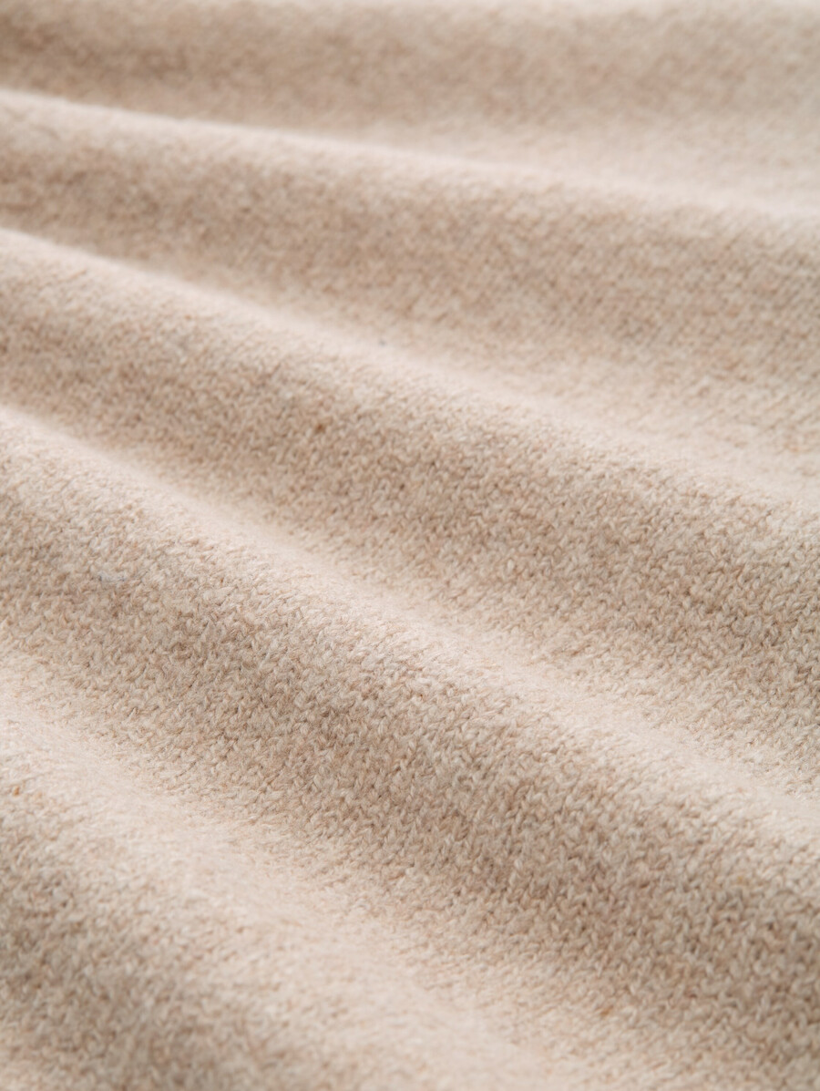 lässiger strickpullover mit stehkragen