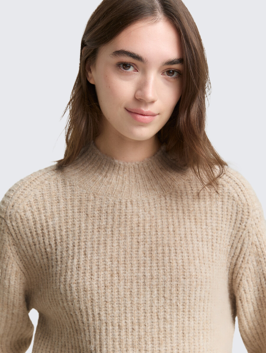 lässiger strickpullover mit stehkragen