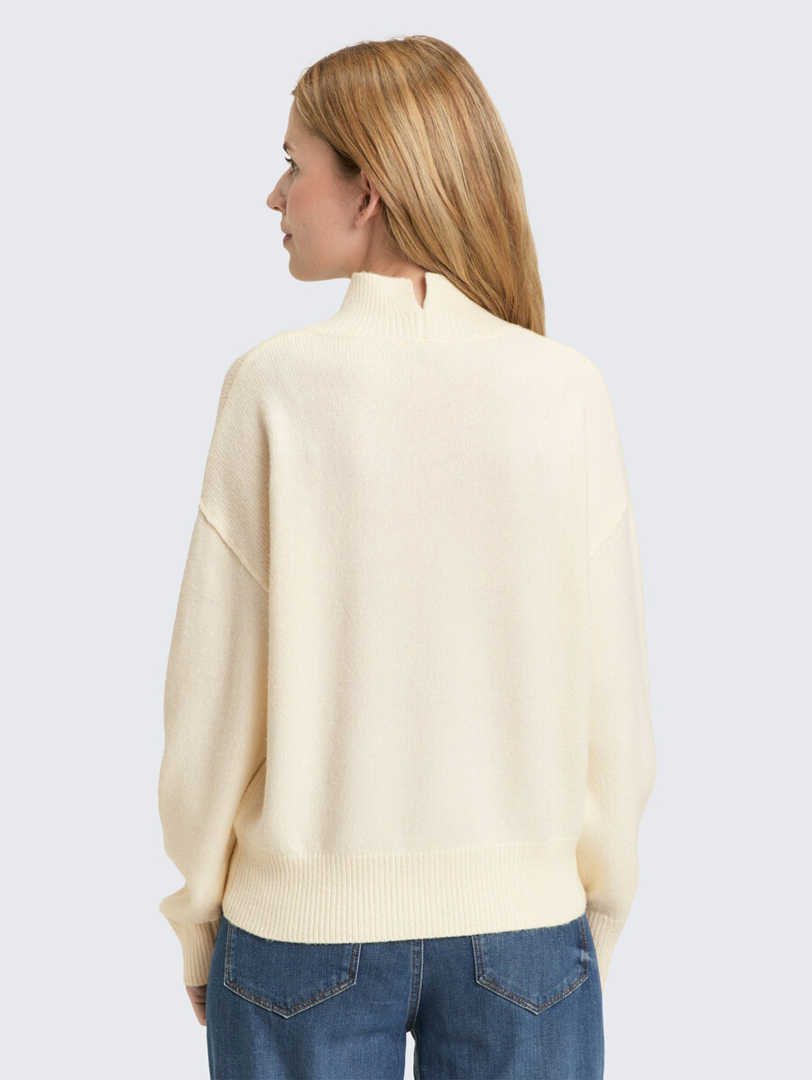 oversized-strickpullover mit stehkragen