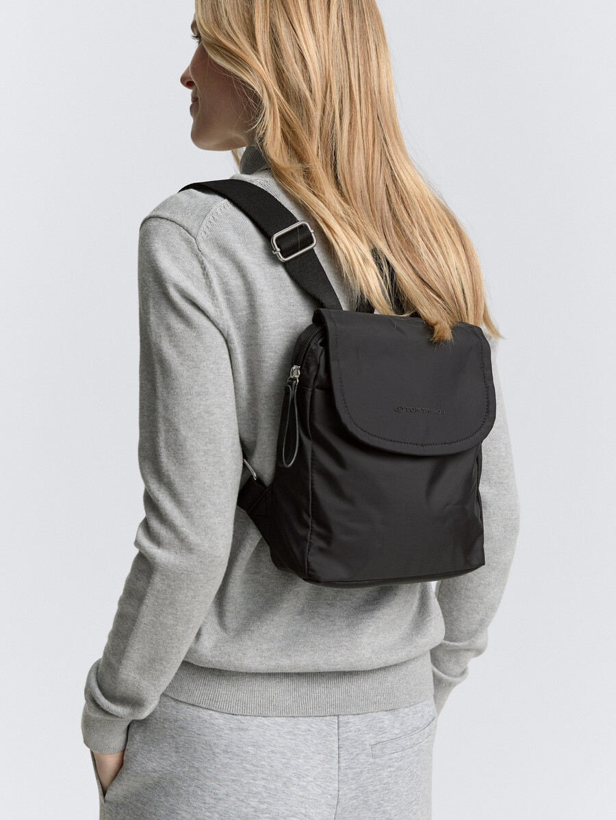 ttsansa m city-rucksack mit klappe