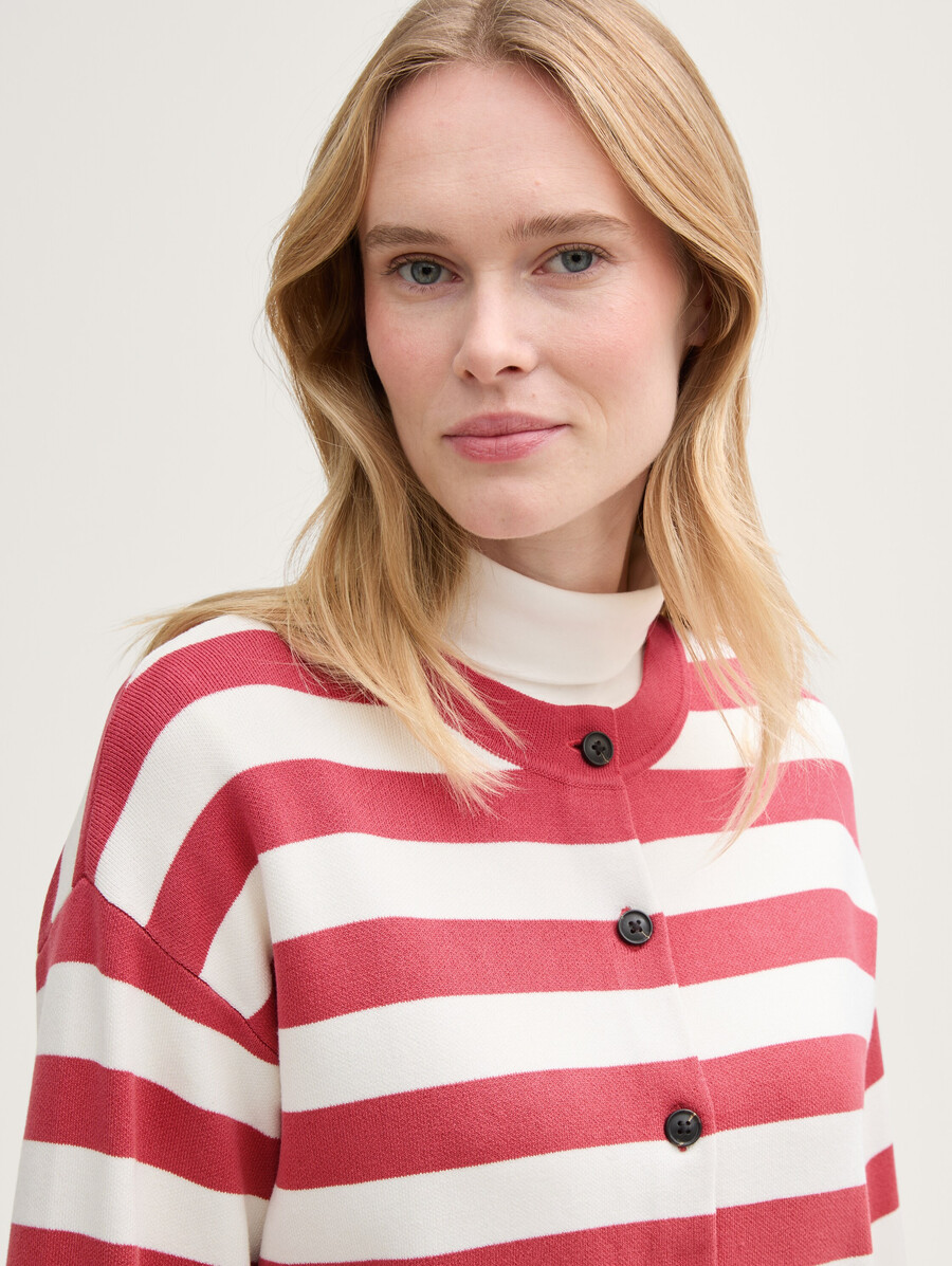 strickjacke mit streifenmuster