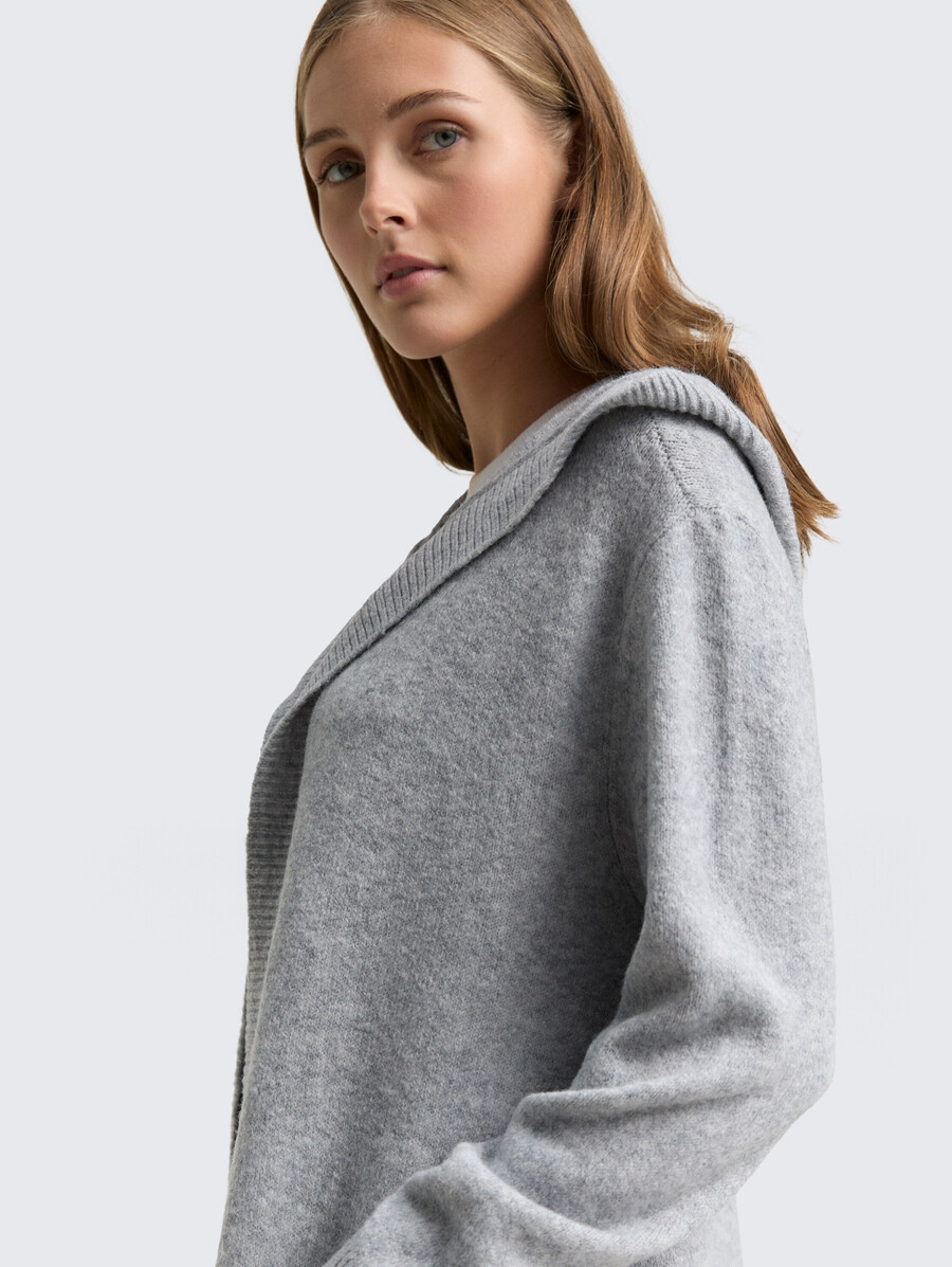 strickjacke mit kapuze