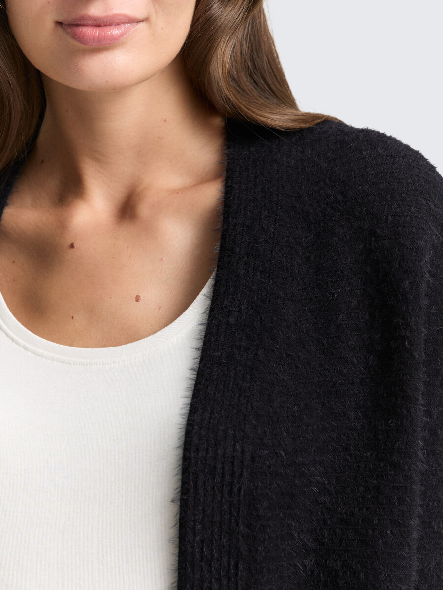 strickjacke aus federgarn mit reißverschluss