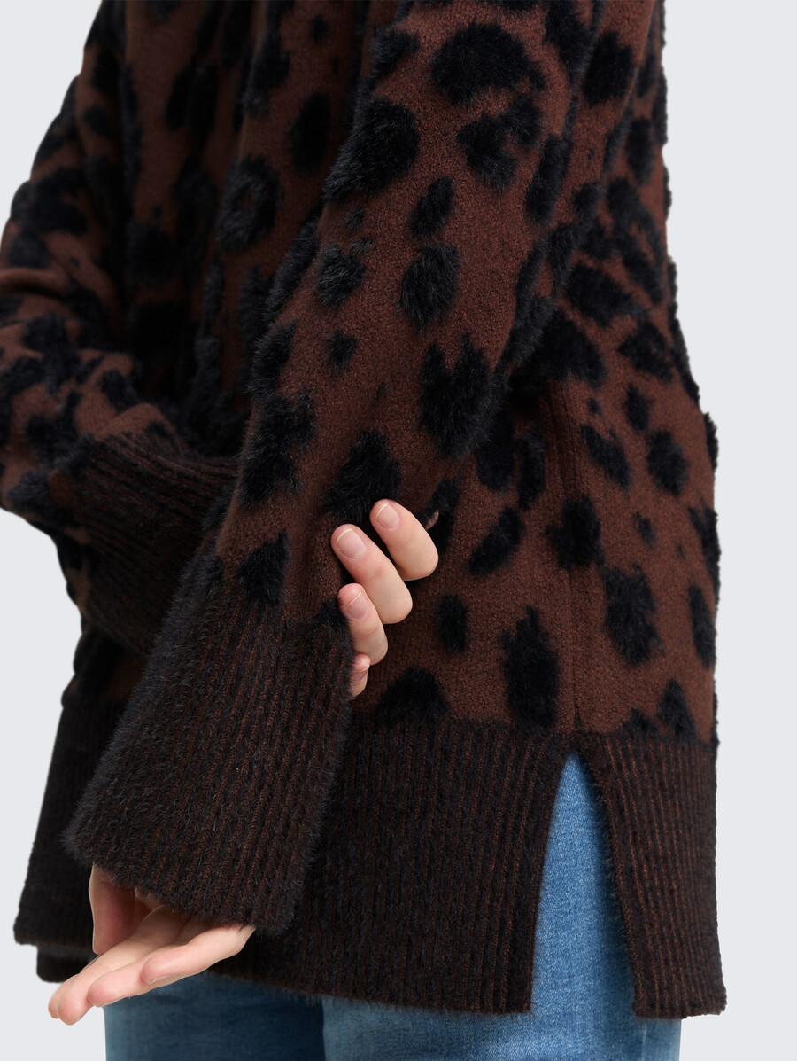 oversize-strickjacke mit leopardenmuster