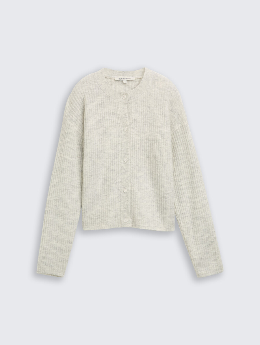 gemütliche strickjacke mit rundhalsausschnitt