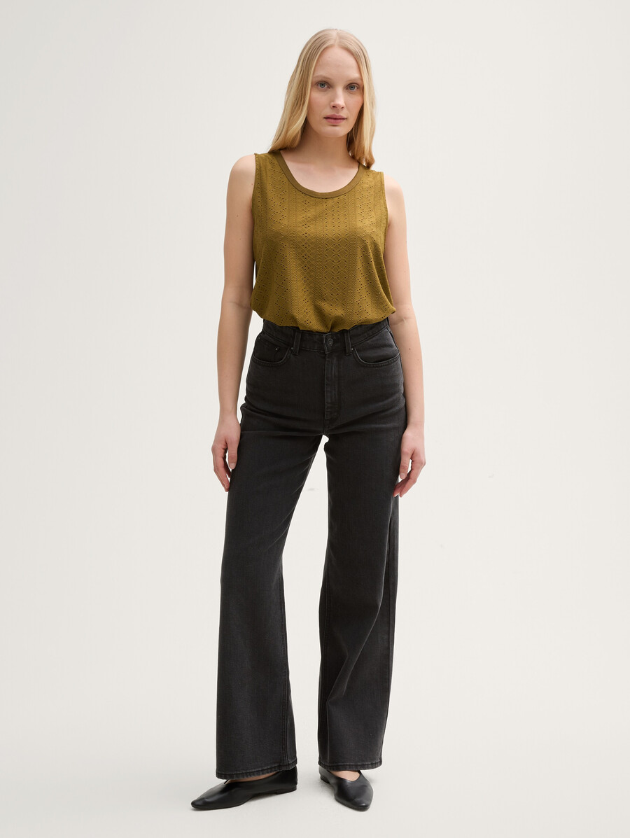 ajour top aus einem materialmix