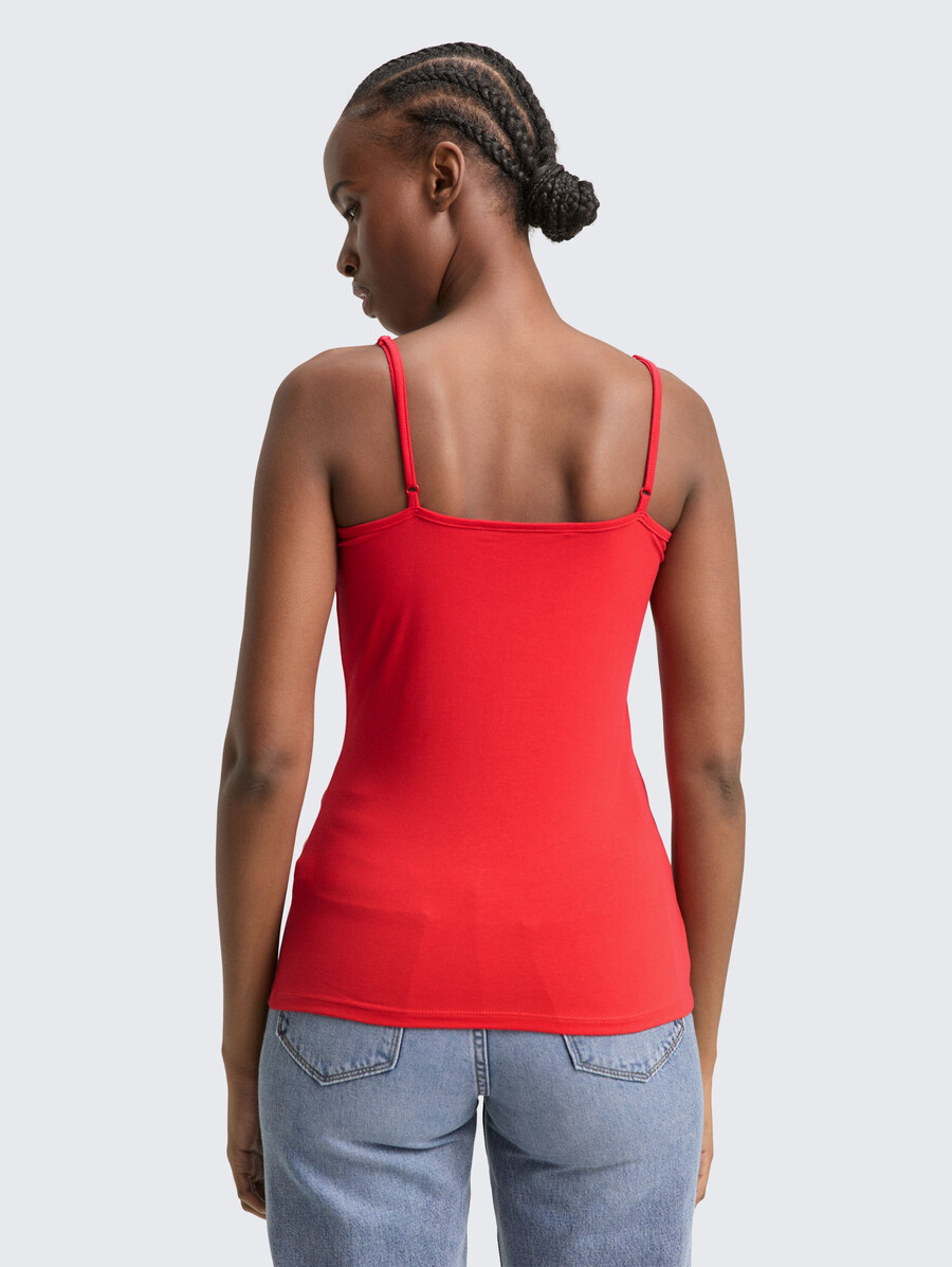 schmal geschnittenes tanktop