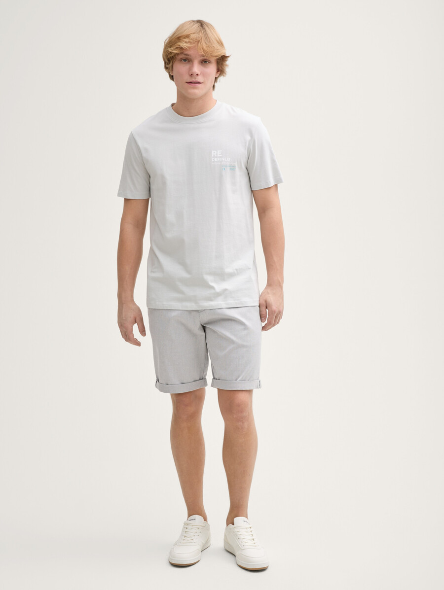 chino-shorts in regulärer passform mit gürtel
