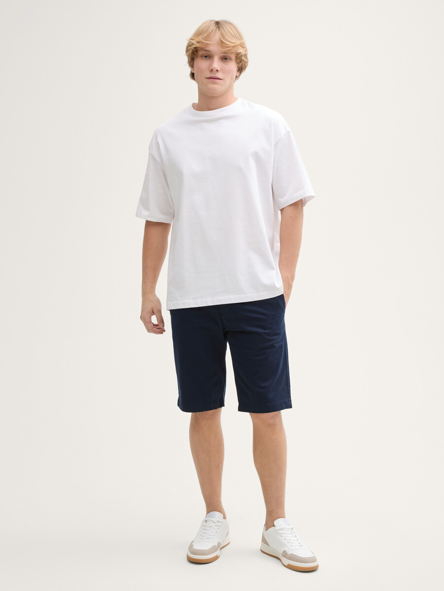 chino-shorts in normaler passform