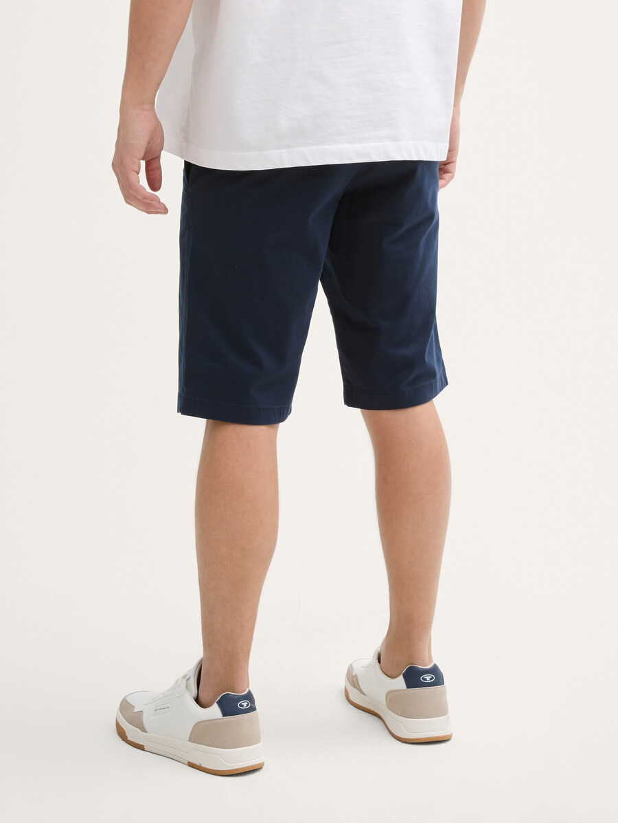 chino-shorts in normaler passform
