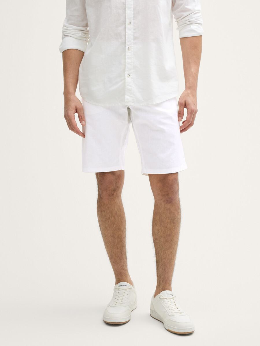 schmale chino-shorts mit leinenanteil