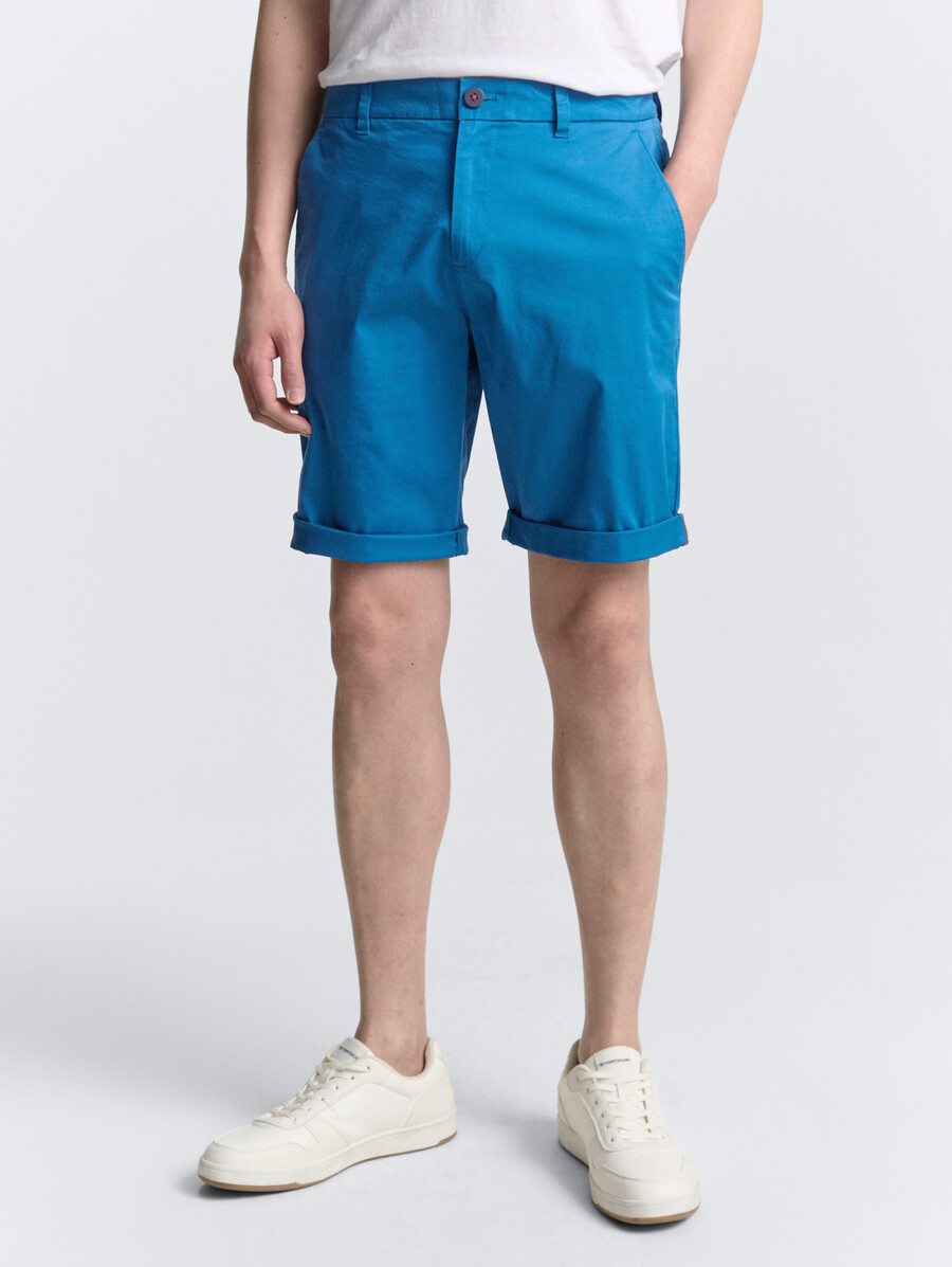 leichte chino-shorts in regulärer größe