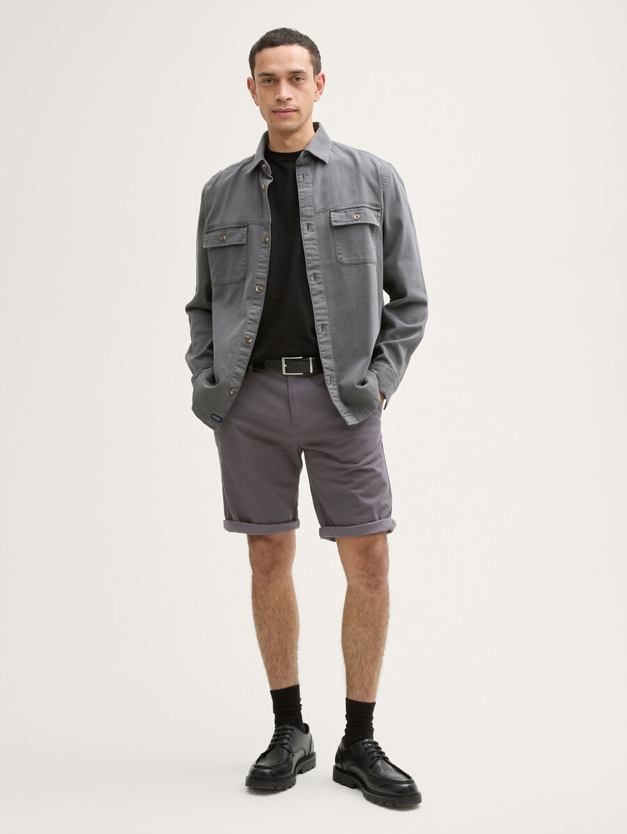 schmale chino-shorts