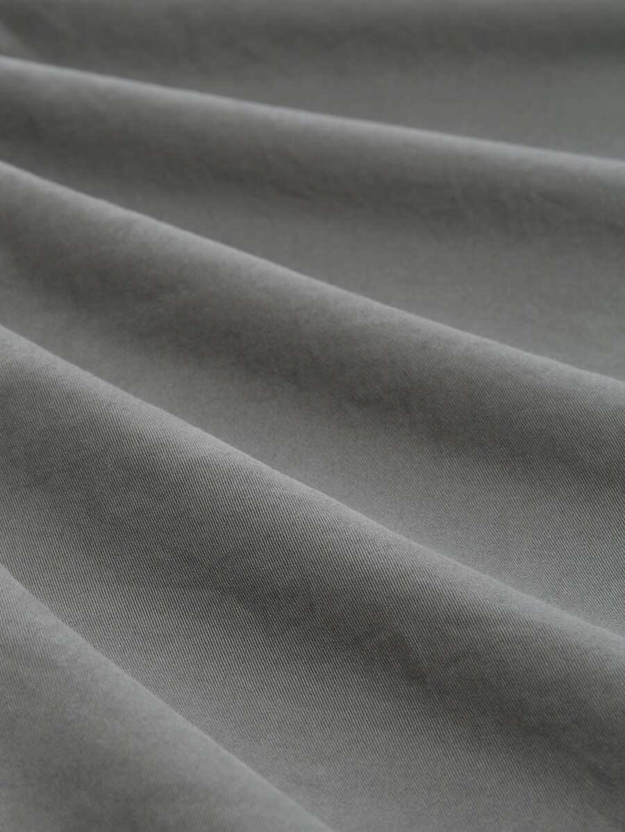 chino-hose mit gürtel