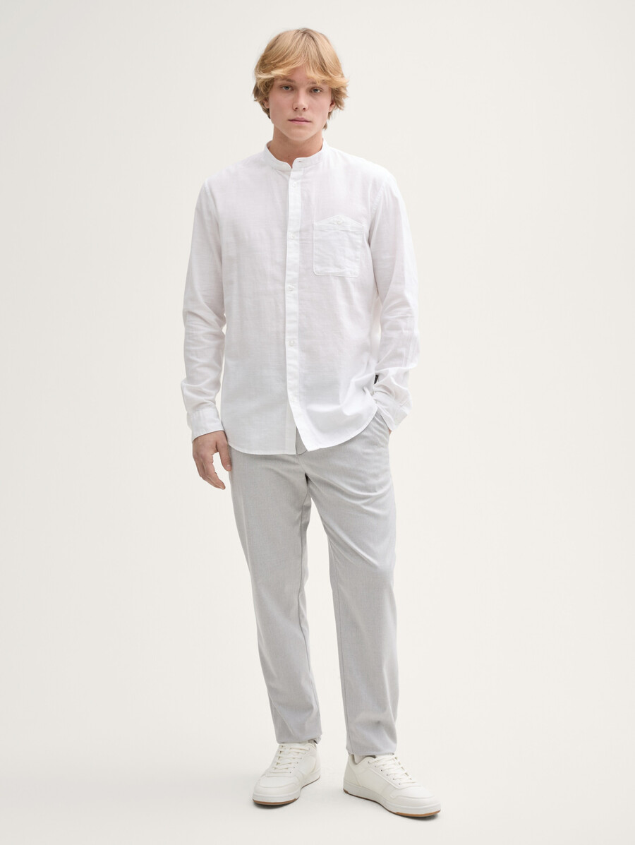 chino-hose in regulärer passform mit gürtel
