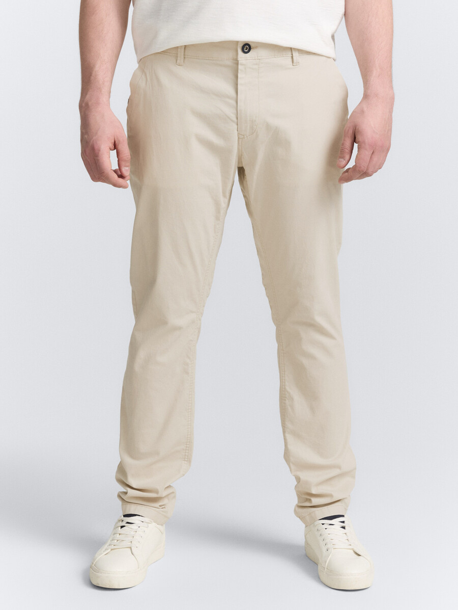 plus size – chino-hose mit schmal zulaufendem bein