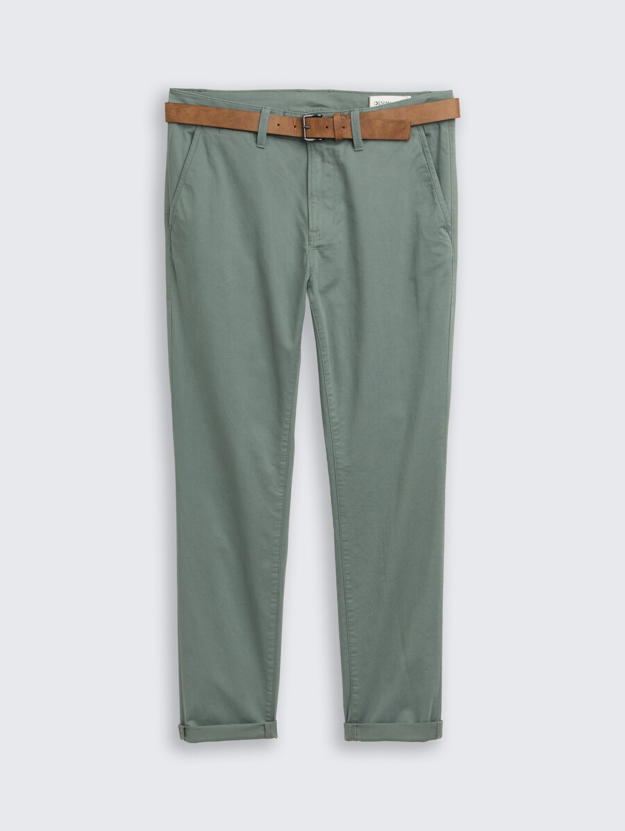 schmale chino-hose mit gürtel