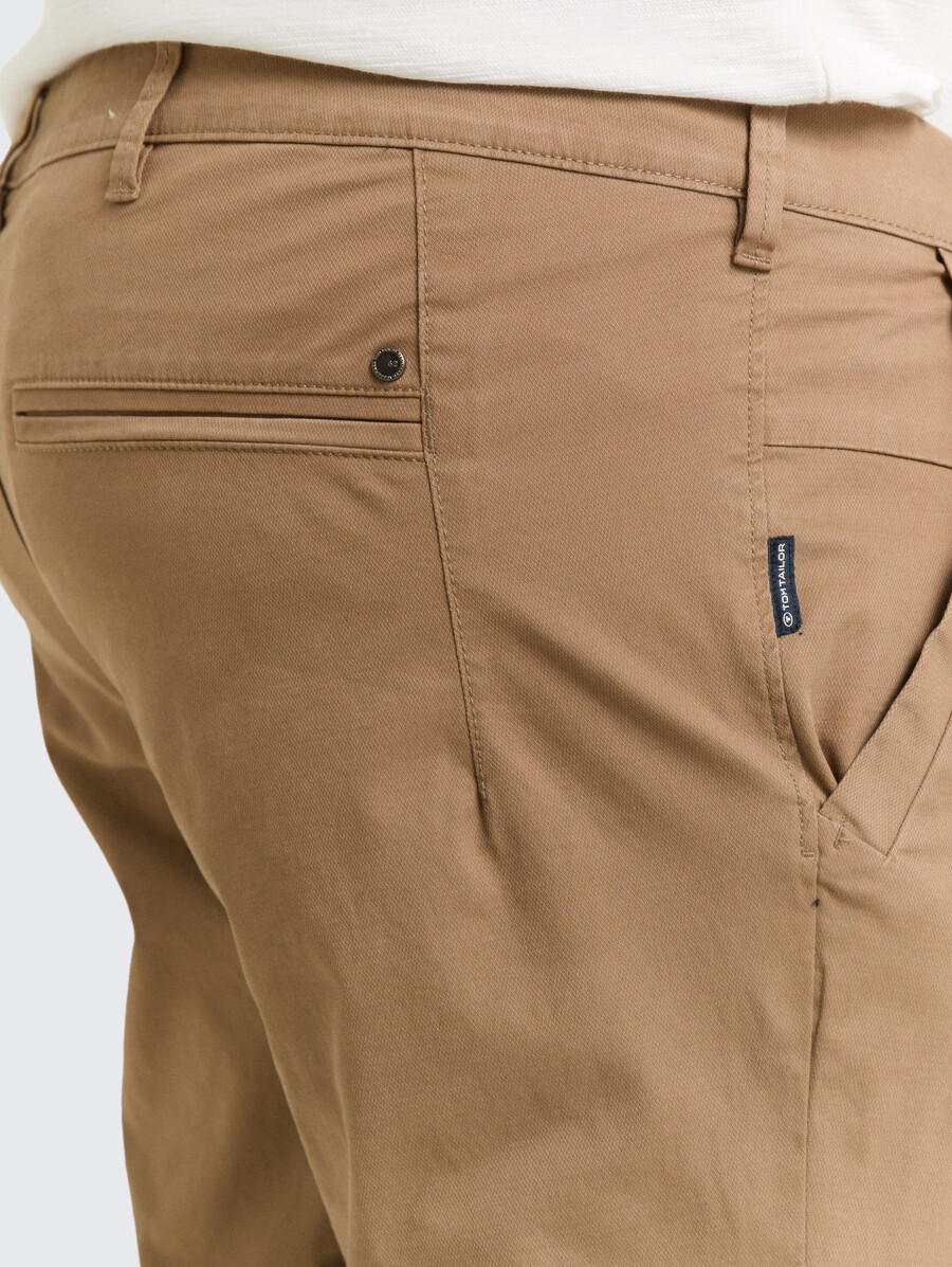 plus size – chino-hose mit schmal zulaufendem bein