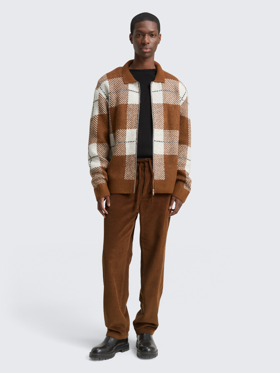 ttrlaxed chino-hose aus cord