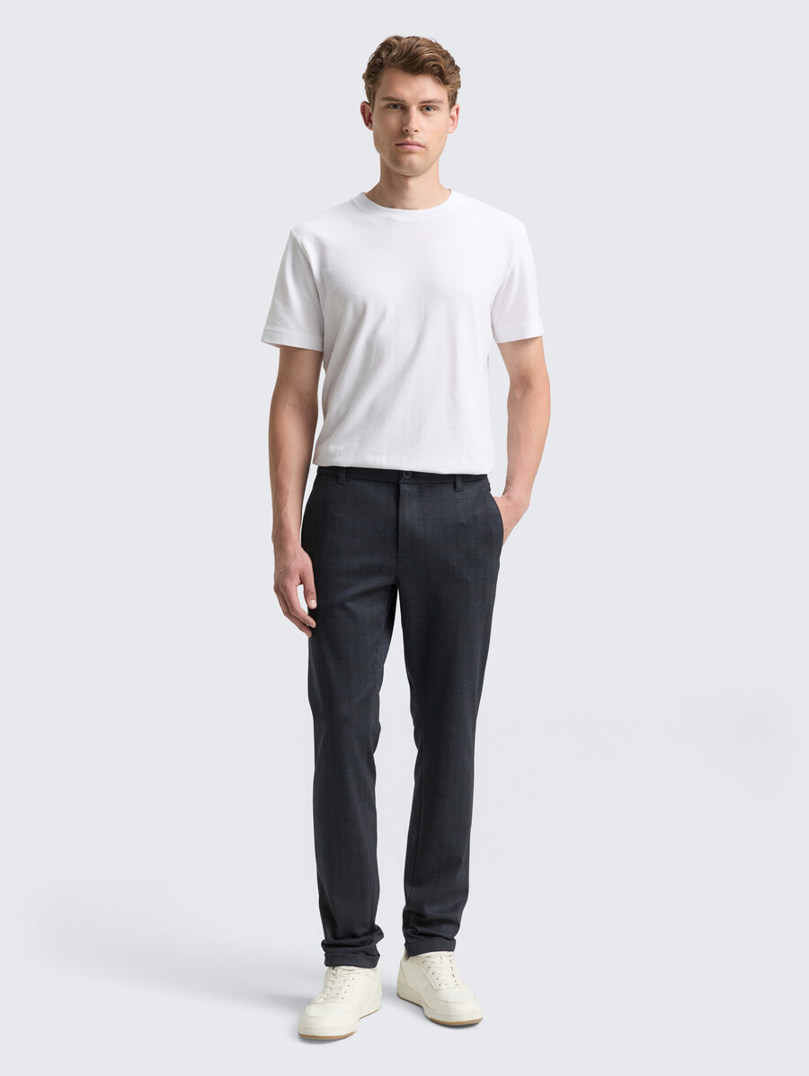 tttravis slim chino-hose aus piqué-jersey