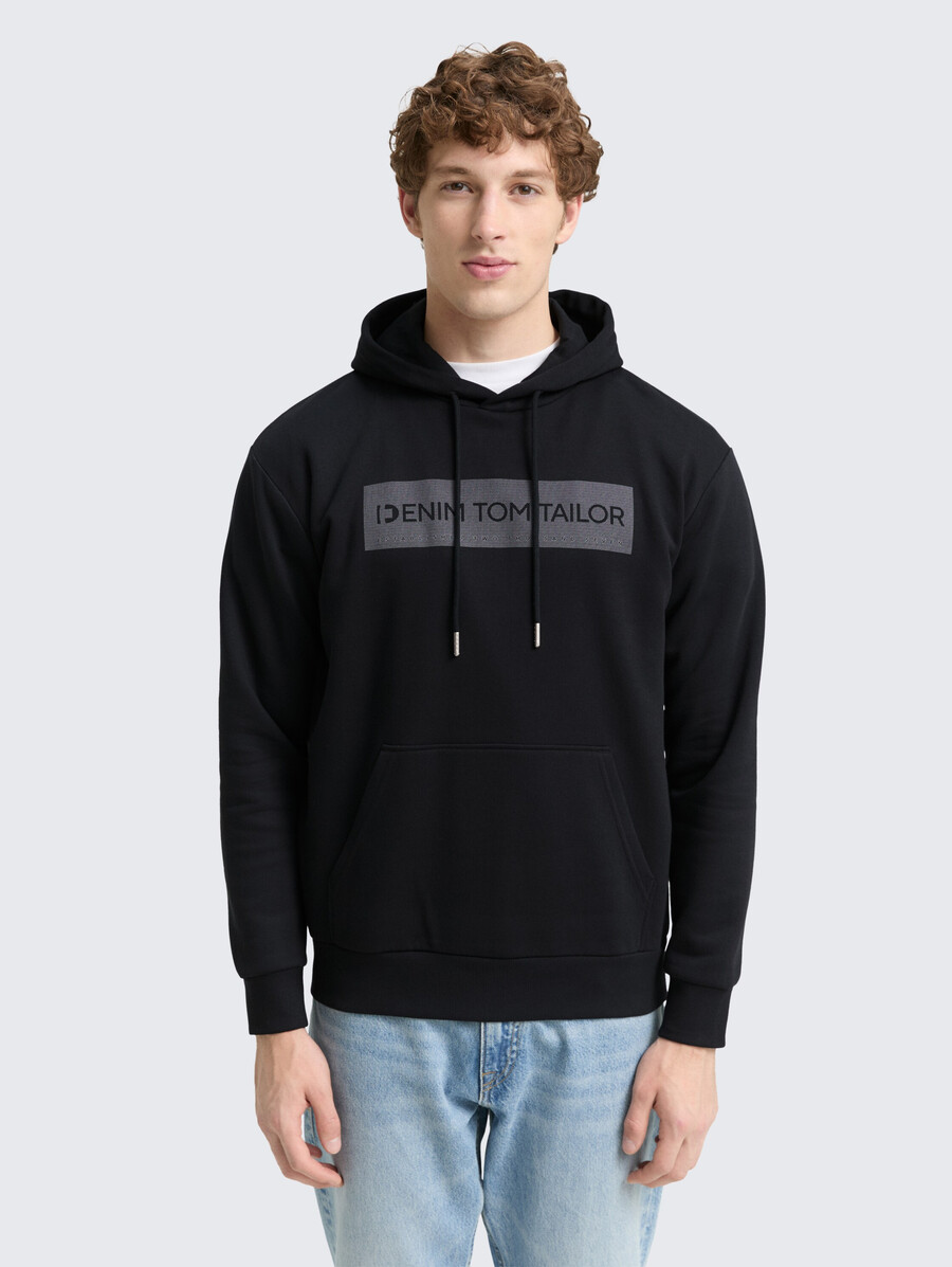 kapuzenpullover mit aufdruck