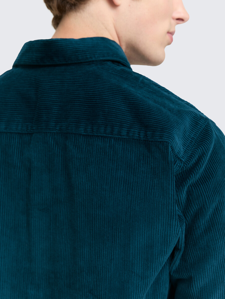 cordhemd in lockerer passform mit brusttasche