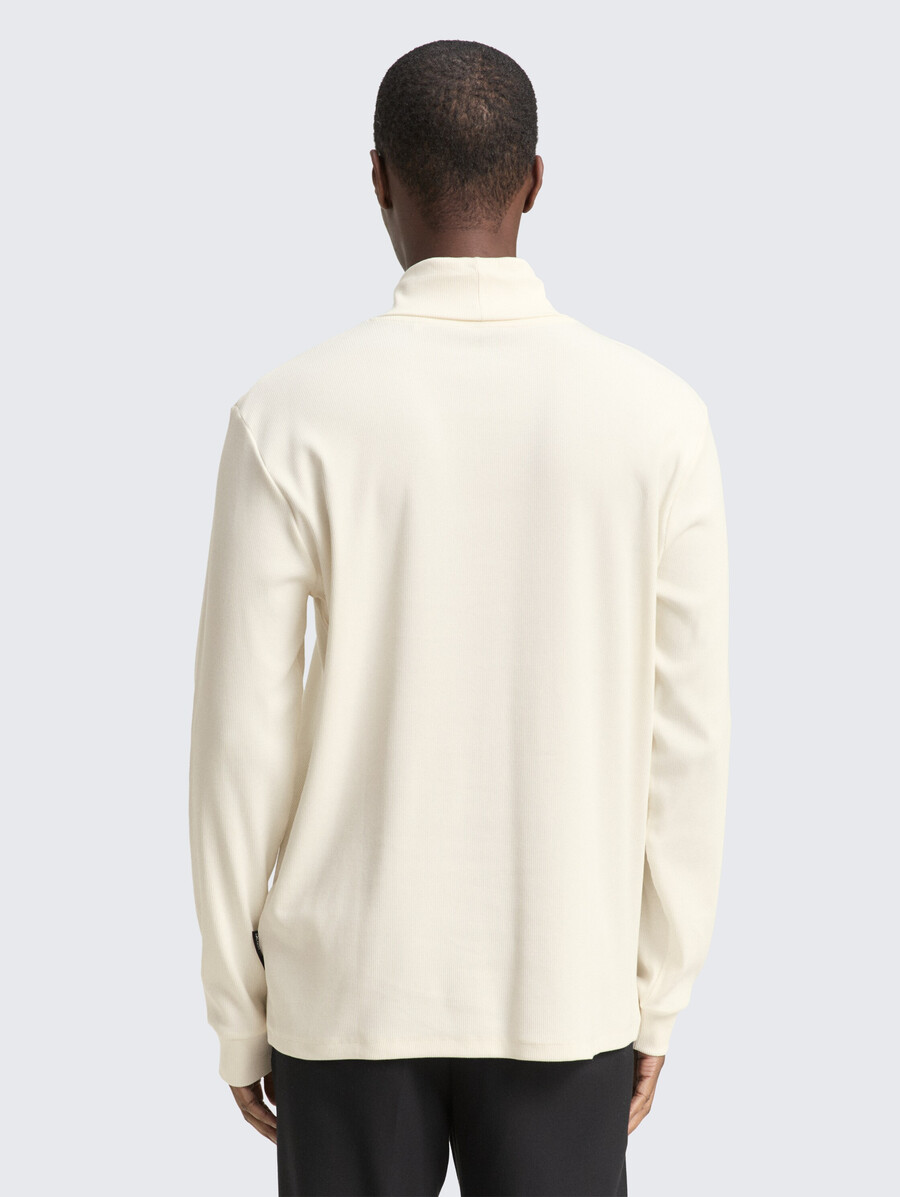 rollkragenpullover mit rippstruktur