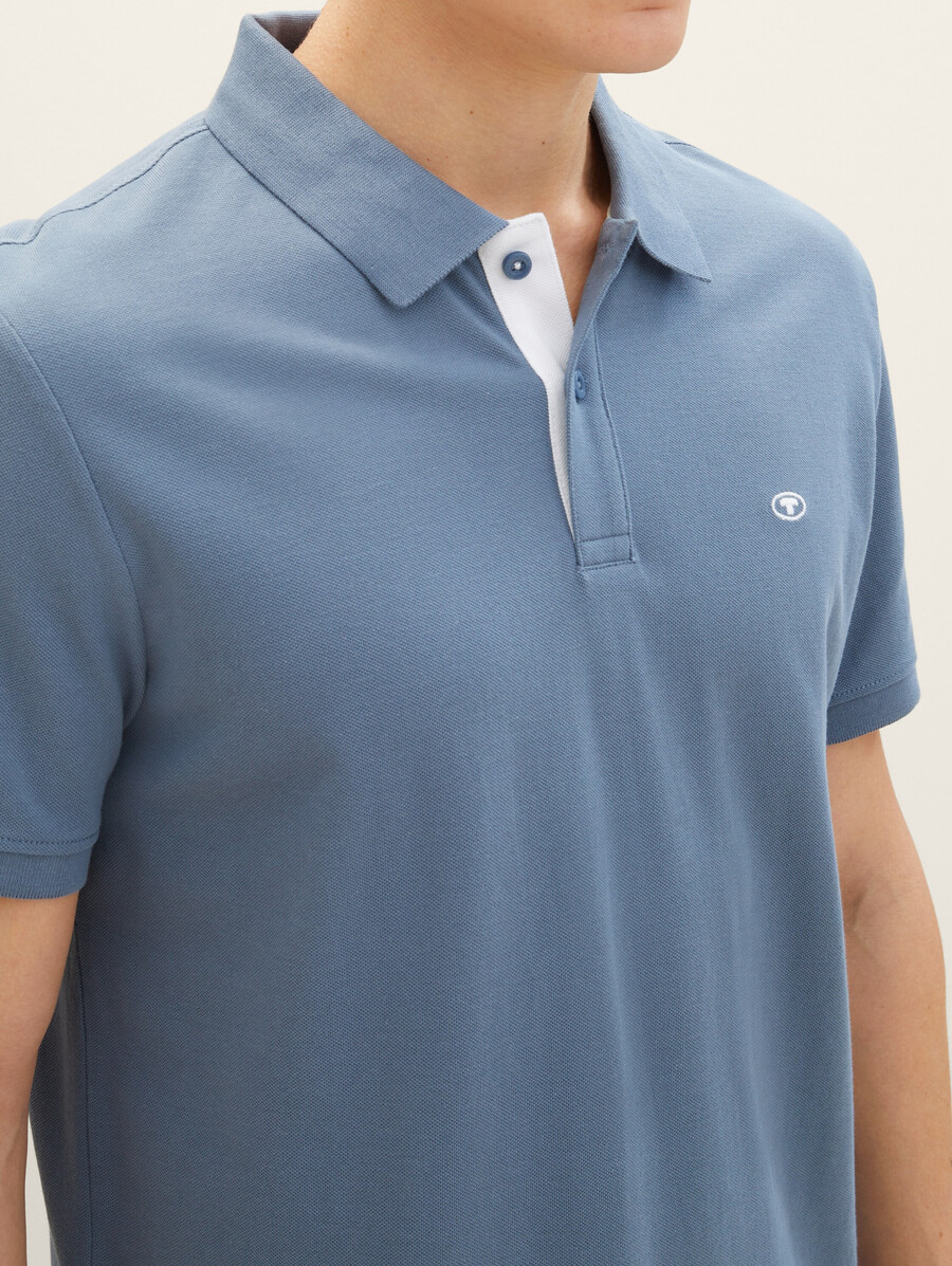 piqué-poloshirt mit gesticktem logo