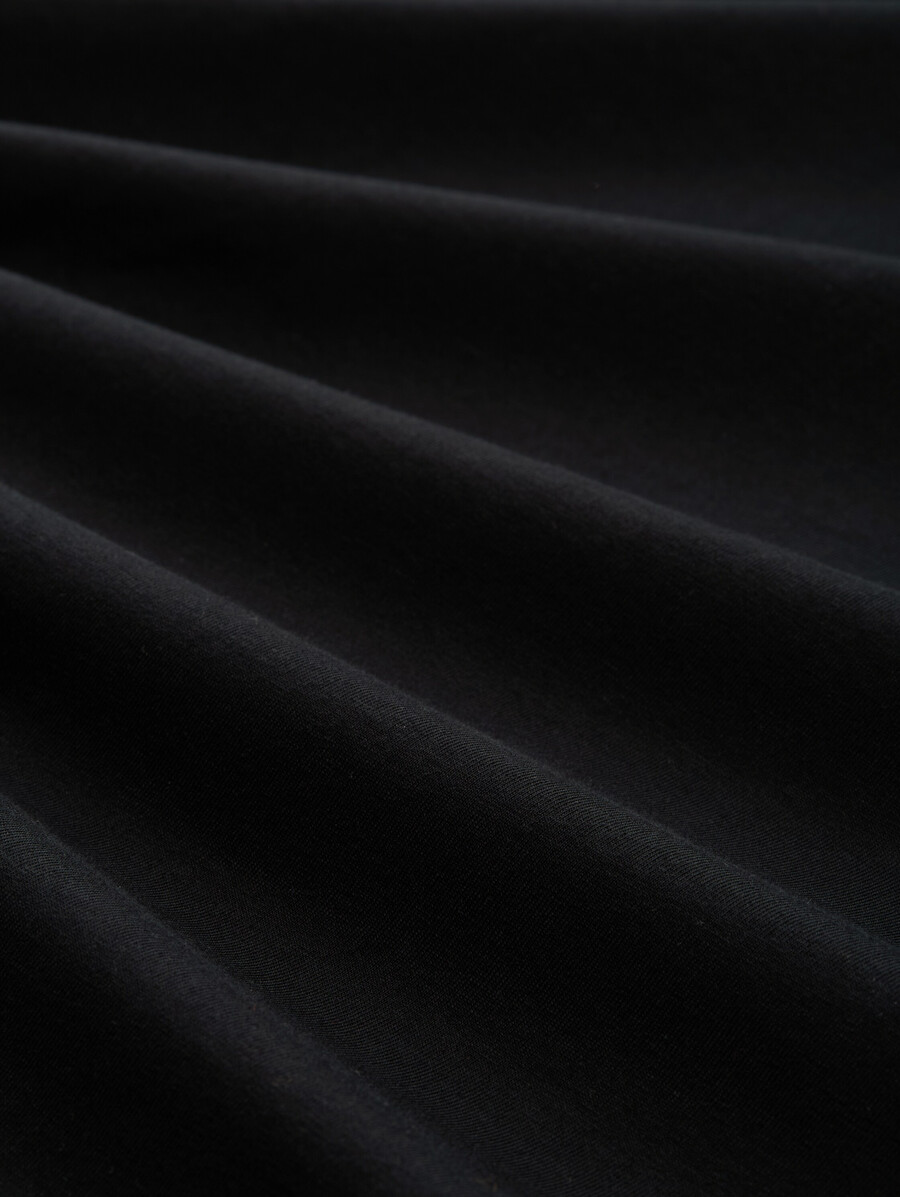 schmal geschnittenes jersey-poloshirt mit stretchanteil
