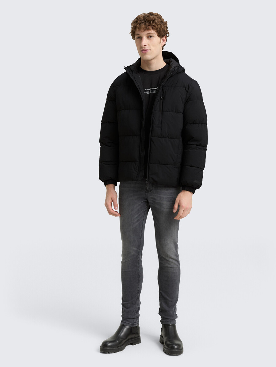 leichte steppjacke mit kapuze