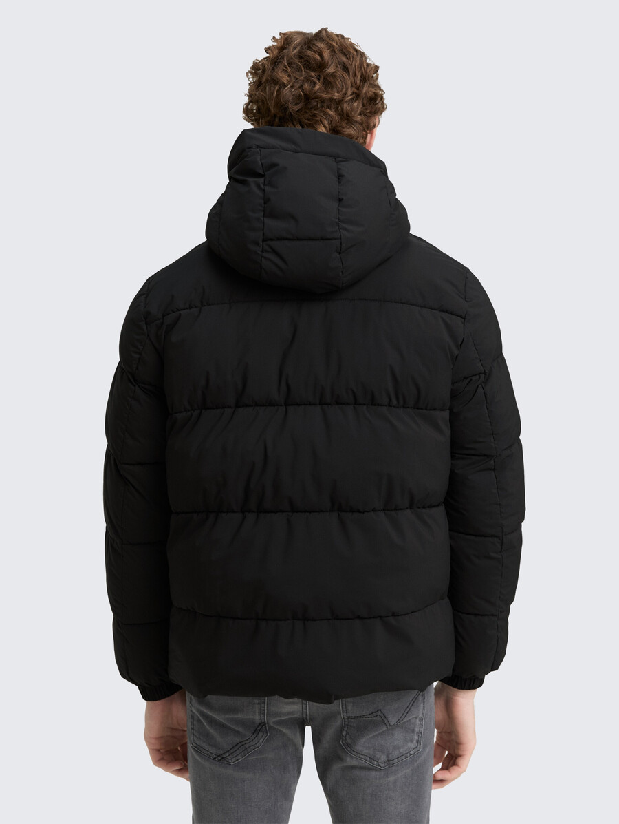 leichte steppjacke mit kapuze