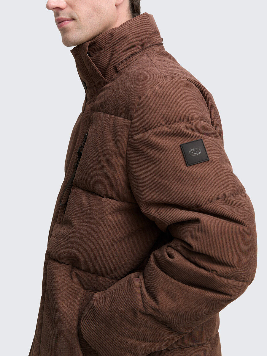 cord-steppjacke mit abnehmbarer kapuze