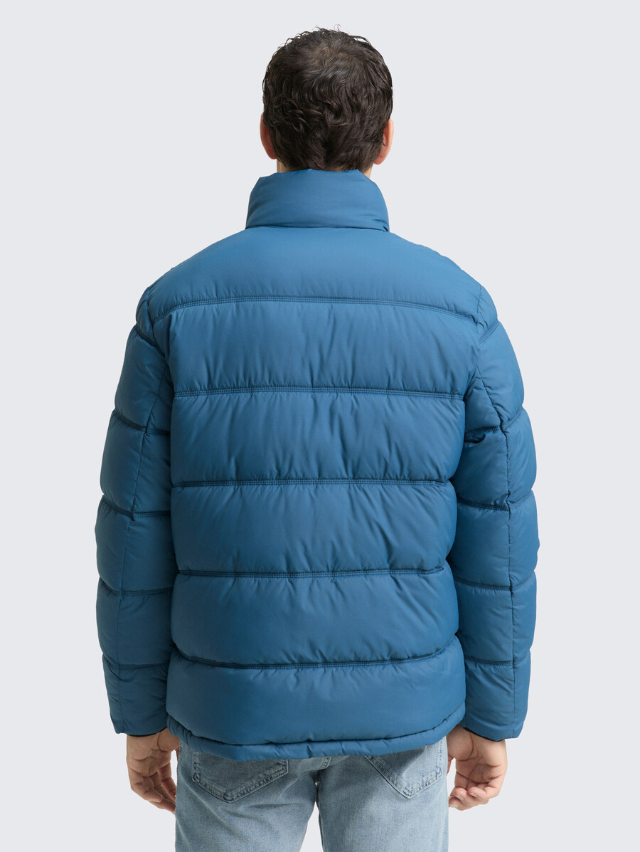 steppjacke aus wasserabweisendem material