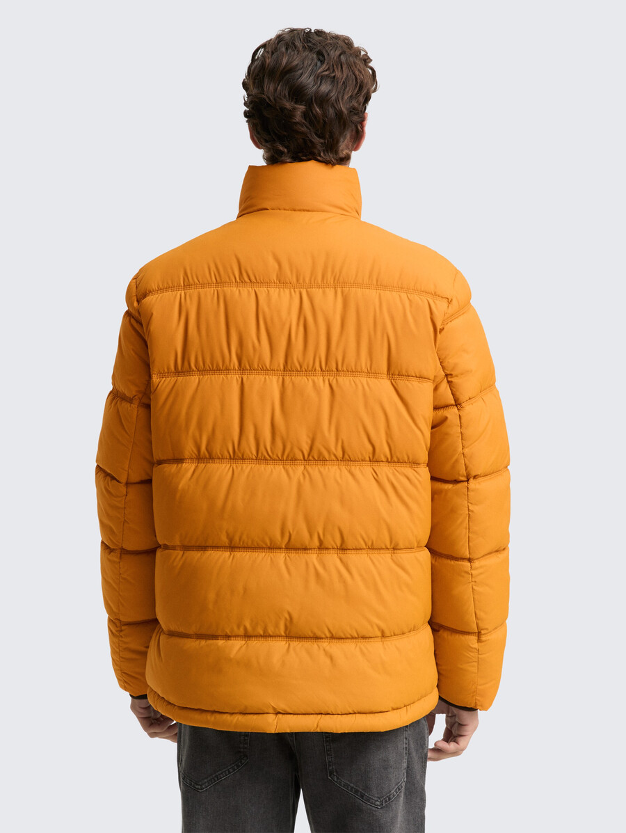 steppjacke aus wasserabweisendem material