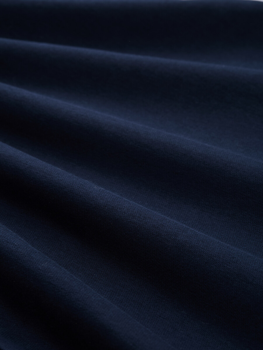 sweatshirt mit rundhalsausschnitt und aufdruck