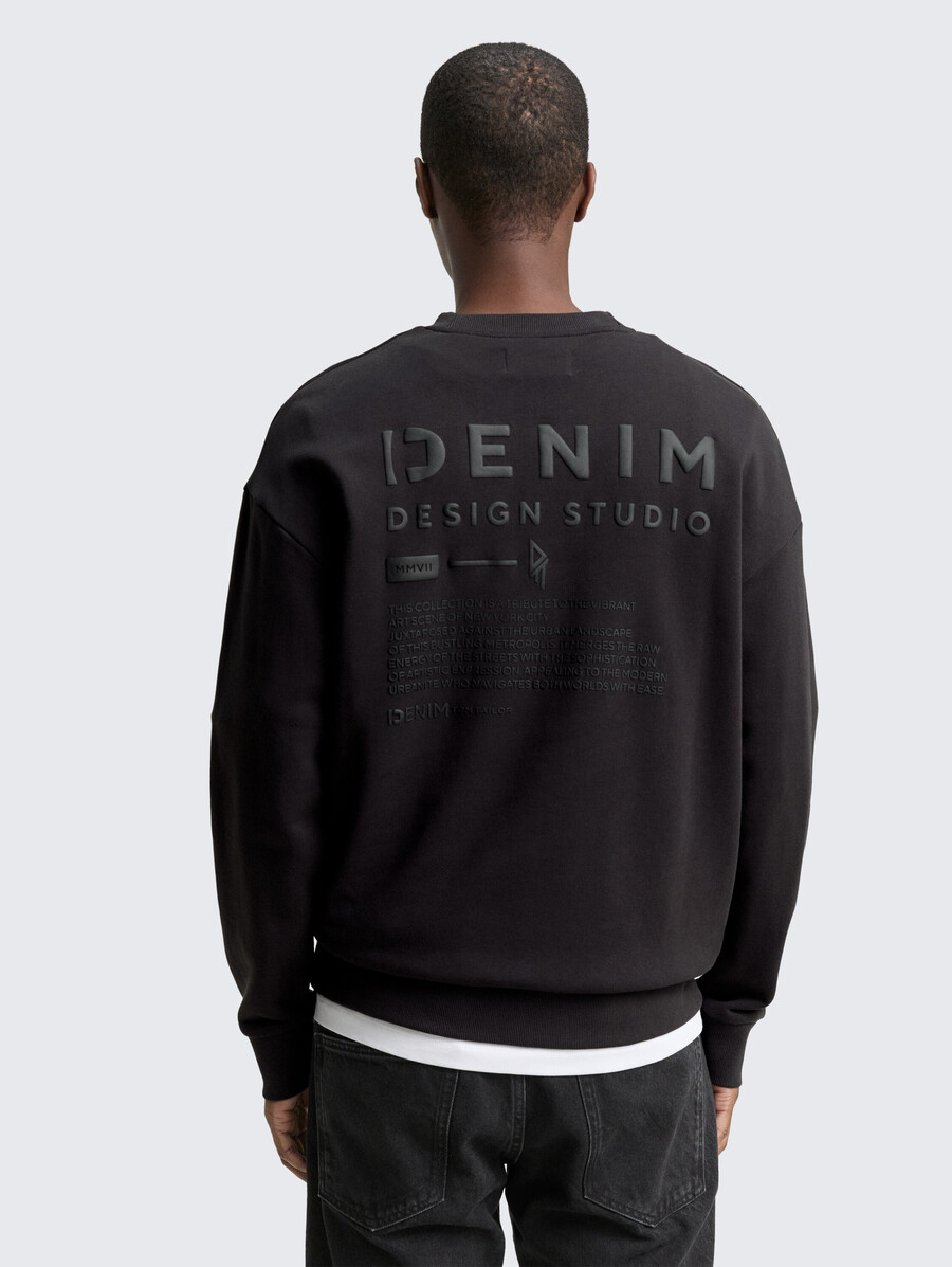 lässig geschnittenes sweatshirt mit rückendruck