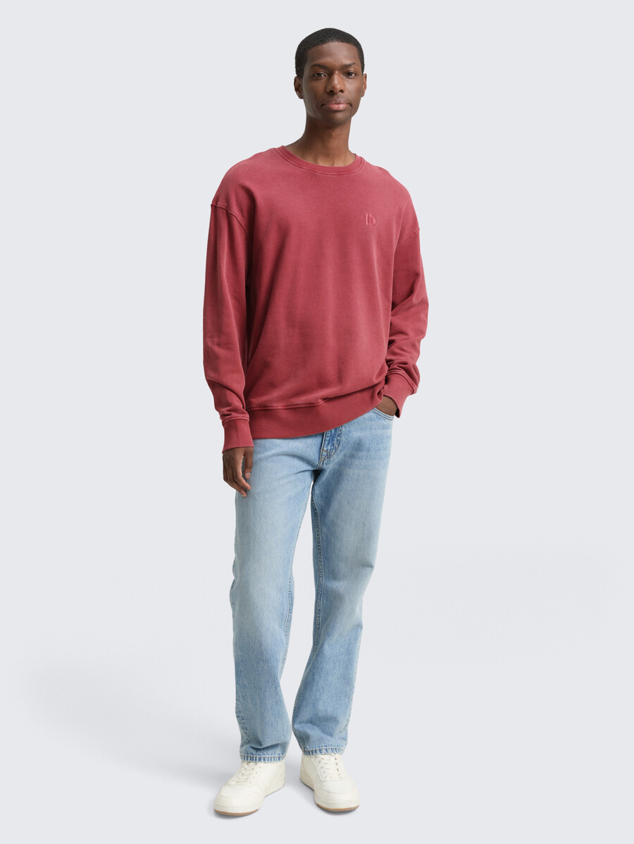 lässiges überfärbtes sweatshirt