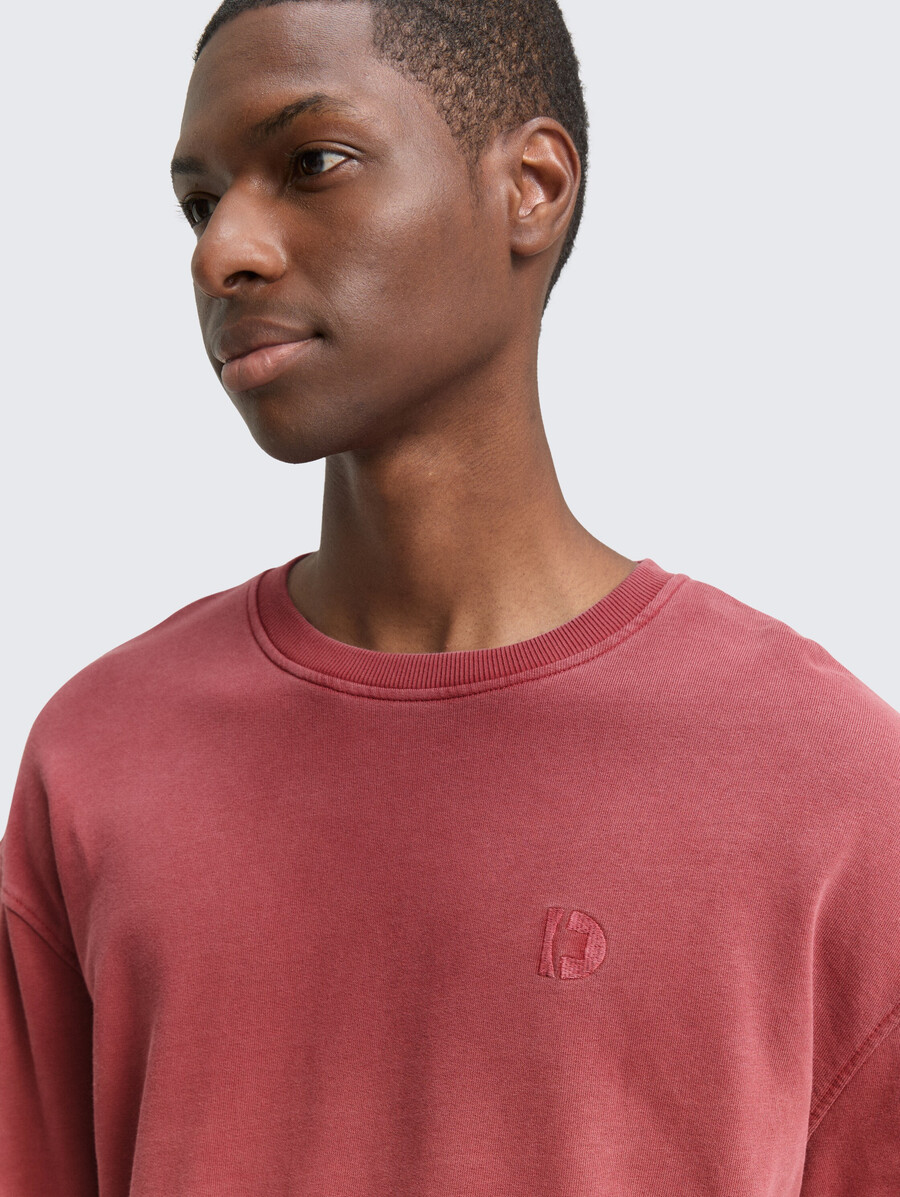 lässiges überfärbtes sweatshirt