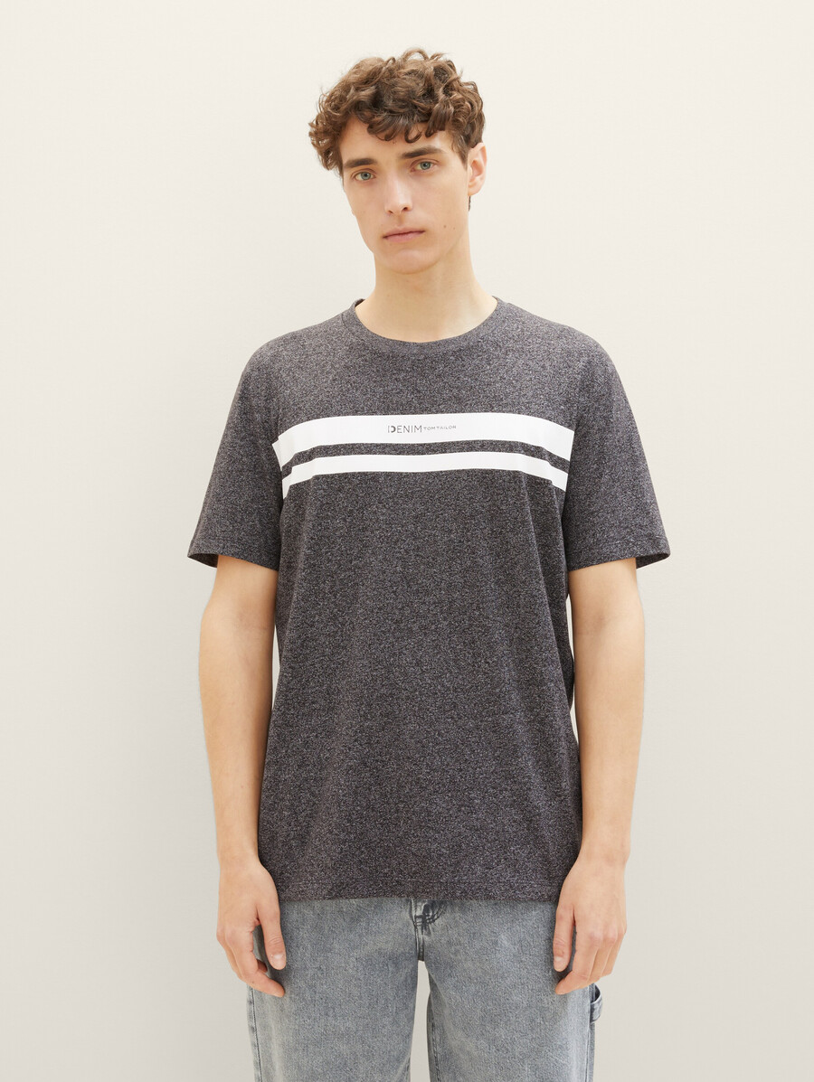 t-shirt mit aufdruck