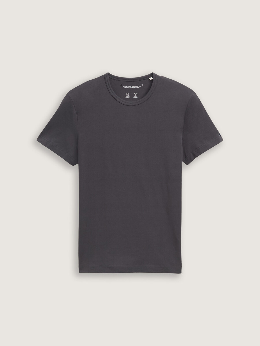 schmal geschnittenes t-shirt mit stretchanteil