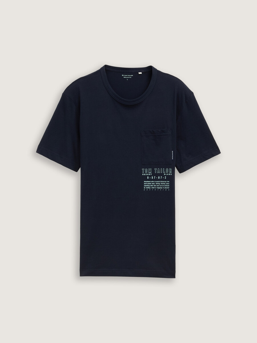 t-shirt mit brusttasche