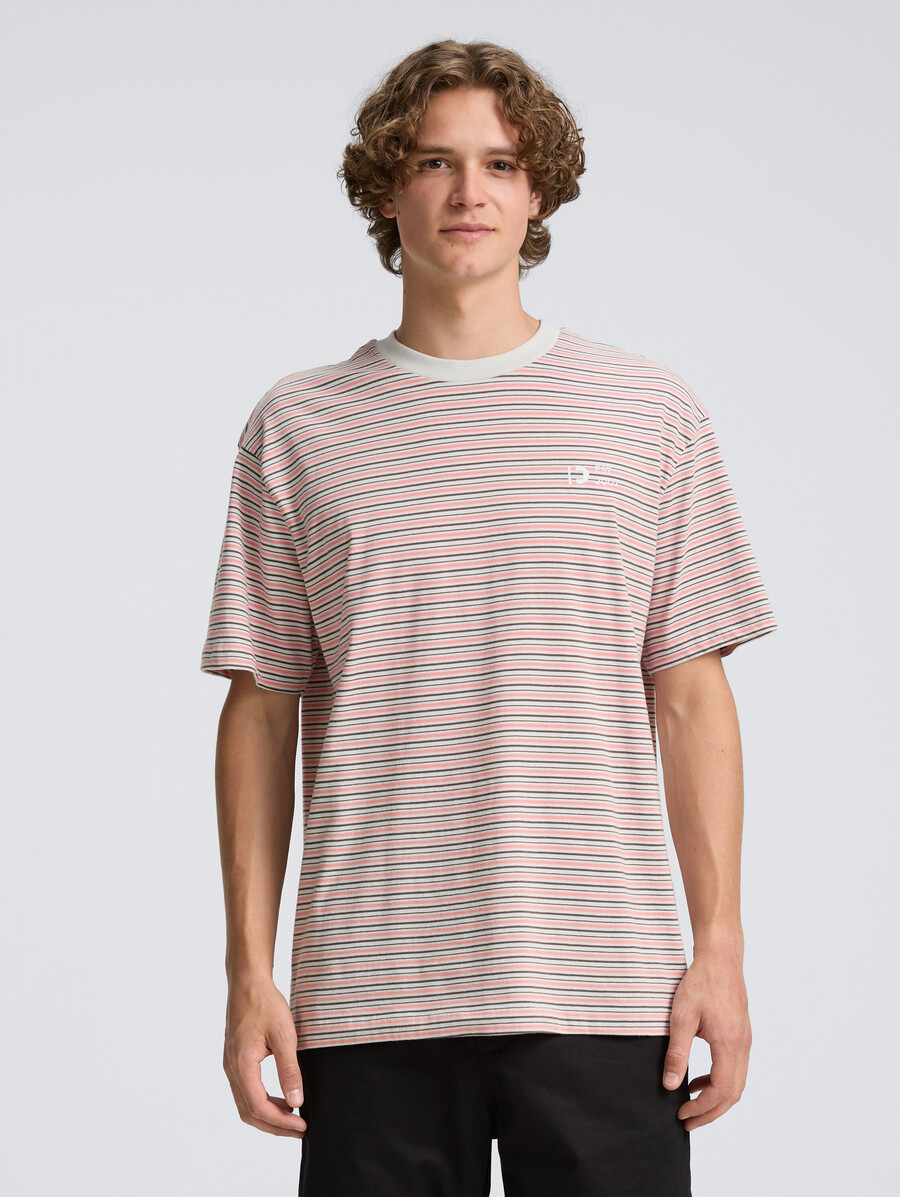 lässiges t-shirt mit streifenmuster
