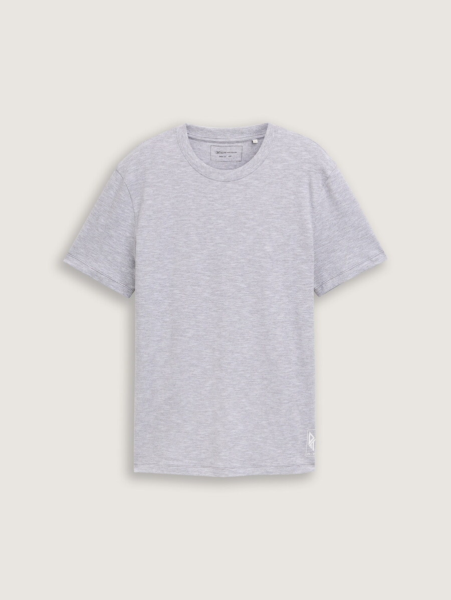 basic-t-shirt im melange-look