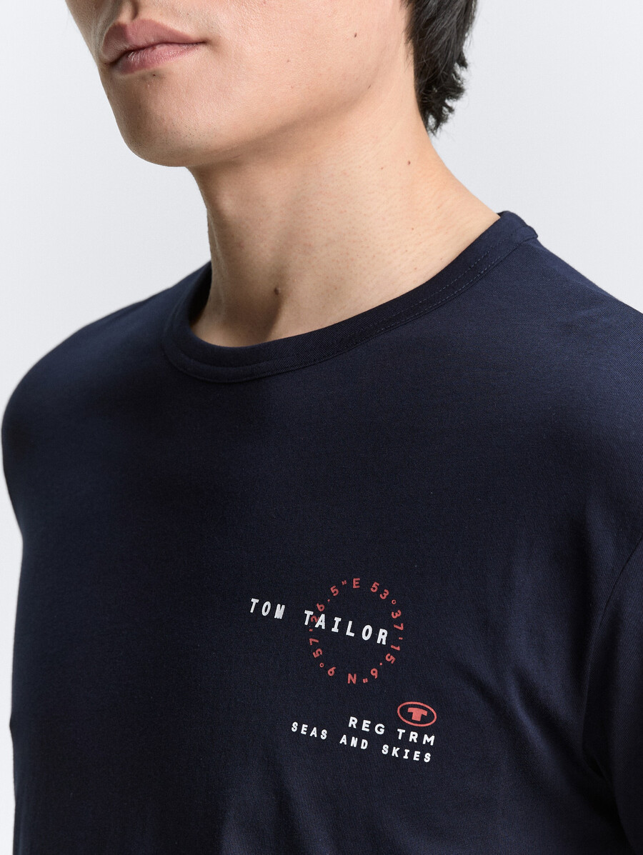 t-shirt mit aufdruck