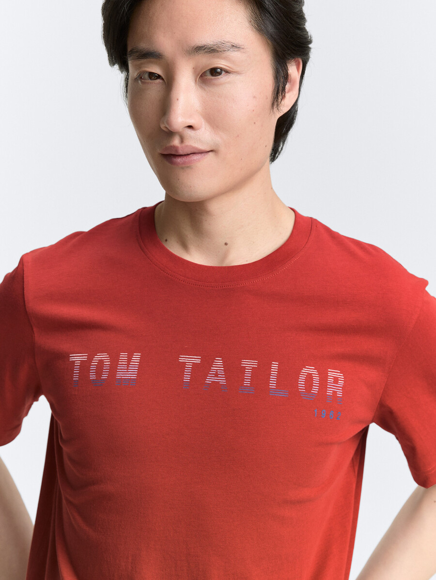 t-shirt mit logodruck
