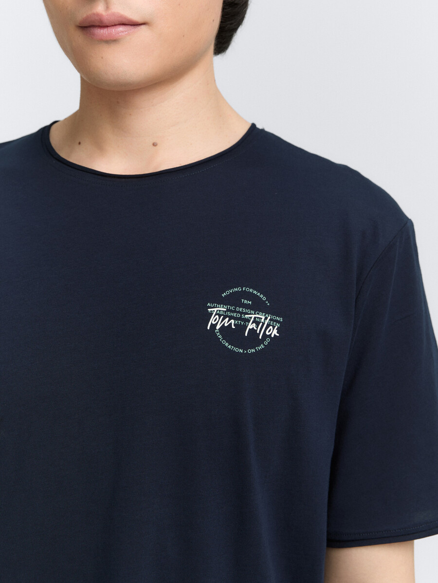 t-shirt mit aufdruck