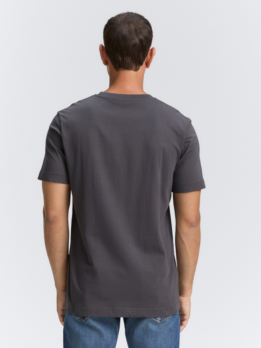 t-shirt mit logodruck