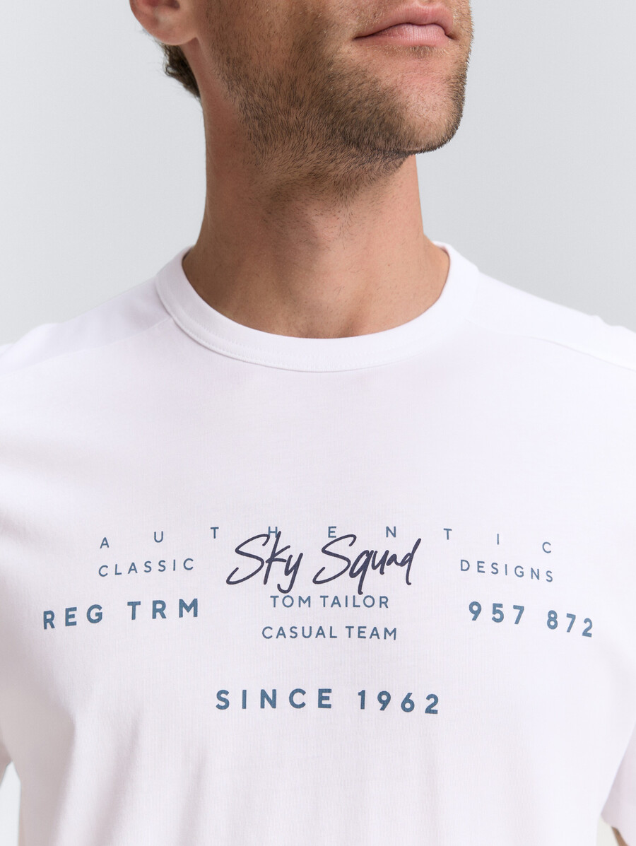 t-shirt mit aufdruck