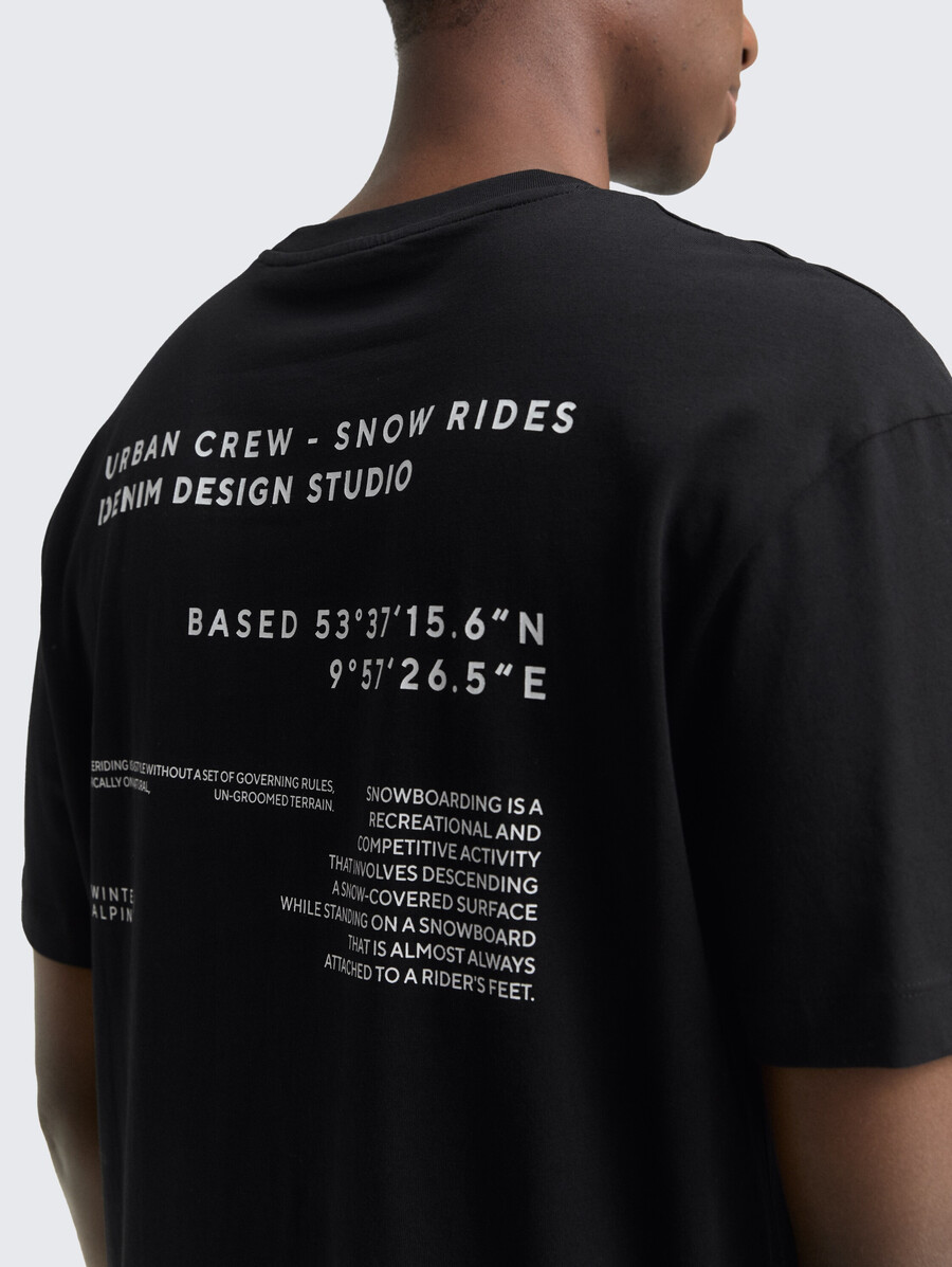 lässiges t-shirt mit aufdruck