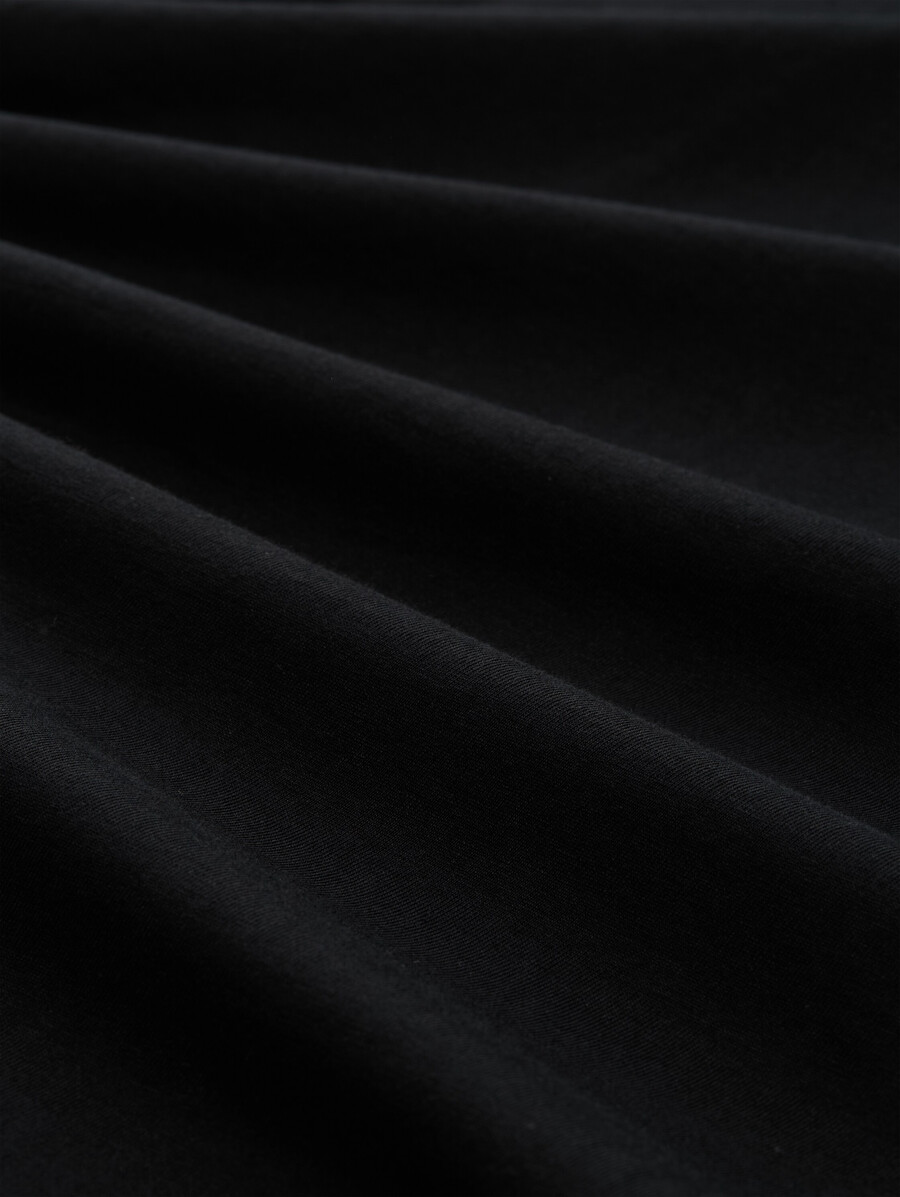 lässiges t-shirt mit aufdruck